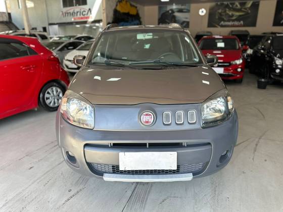FIAT UNO 1.4 WAY 8V FLEX 4P MANUAL FIAT UNO 1.4 WAY 8V FLEX 4P MANUAL